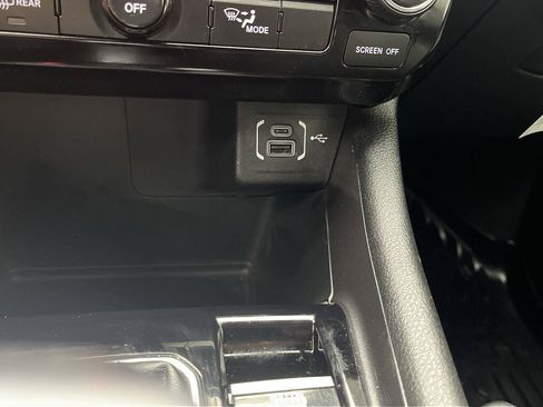 Used 2022 Jeep Compass Latitude AWD/4WD image 23