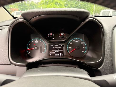 Used 2022 Chevrolet Colorado LT w/ LT Convenience Package RWD image 12