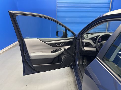 Used 2025 Subaru Legacy Premium AWD/4WD image 9