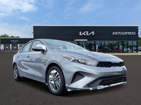 Certified 2023 Kia Forte LXS image 1