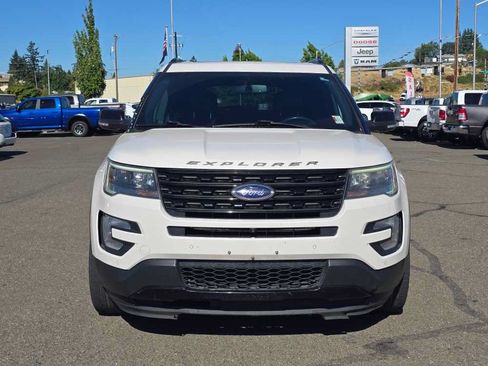 Used 2017 Ford Explorer Sport w/ Equipment Group 401A AWD/4WD image 19
