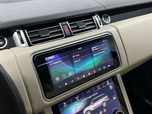 Used 2019 Land Rover Range Rover Supercharged image 21