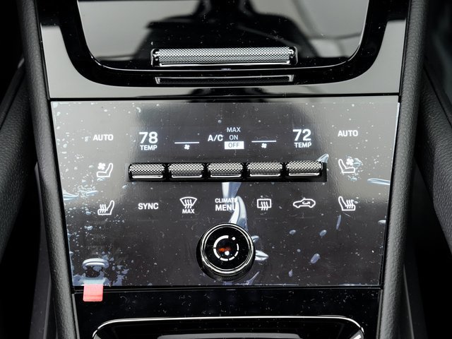 Certified 2026 Porsche Cayenne AWD/4WD image 19