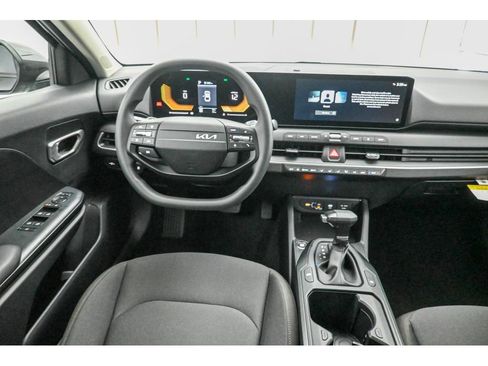 New 2026 Kia K4 FWD image 13