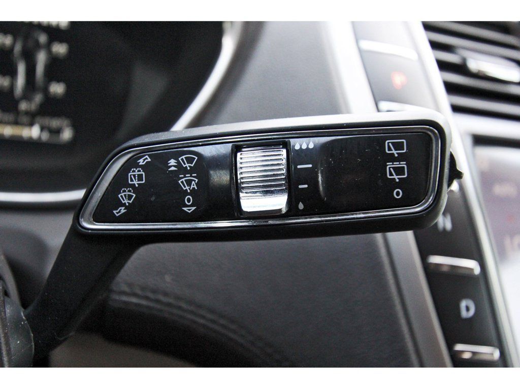 Used 2020 Lincoln Nautilus Reserve w/ Cargo Utility Package FWD image 21