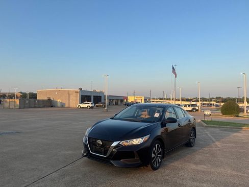 Certified 2023 Nissan Sentra SV w/ SV Premium Package FWD image 6