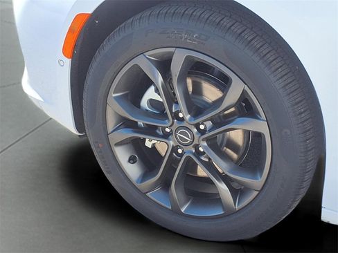 New 2025 Chrysler Pacifica Select image 14