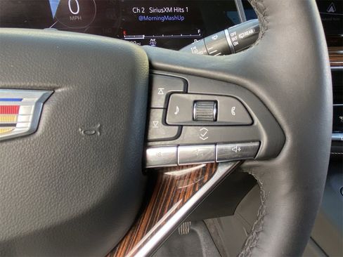 Used 2022 Cadillac Escalade Premium Luxury w/ Performance Package image 22