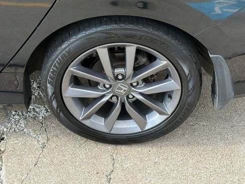 Used 2019 Honda Civic EX image 45