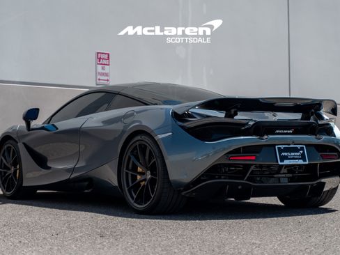 Used 2018 McLaren 720S Performance RWD image 5