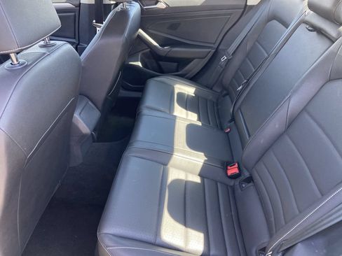 Used 2024 Volkswagen Jetta SE FWD image 20