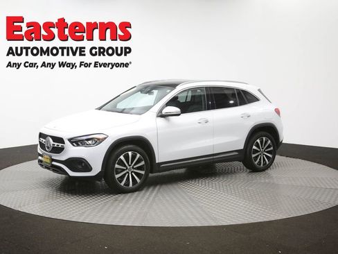 Used 2023 Mercedes-Benz GLA 250 4MATIC w/ Premium Package image 60
