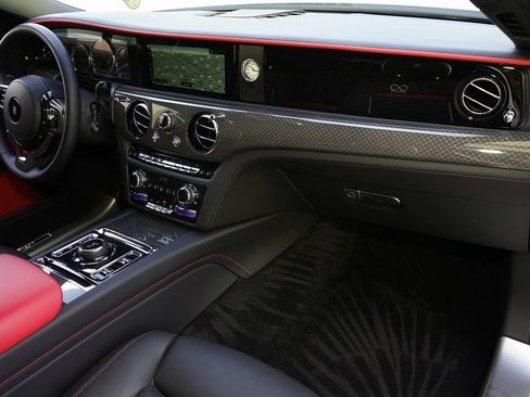 Used 2023 Rolls-Royce Ghost Black Badge image 13