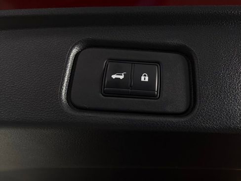 Used 2023 Nissan Pathfinder SL w/ Lighting Package (N92) image 31