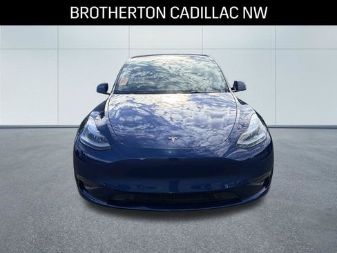 Used 2023 Tesla Model Y Long Range AWD/4WD image 2