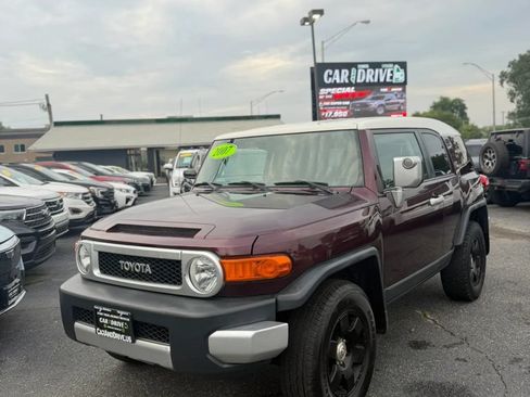 Used 2007 Toyota FJ Cruiser 4WD image 2