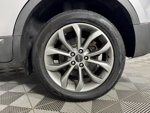 Used 2019 Lincoln MKC Select w/ Select Plus Package AWD/4WD image 48
