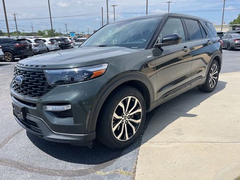 Used 2022 Ford Explorer ST-Line RWD image 3