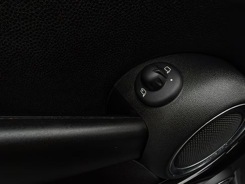 Used 2011 MINI Cooper S image 37