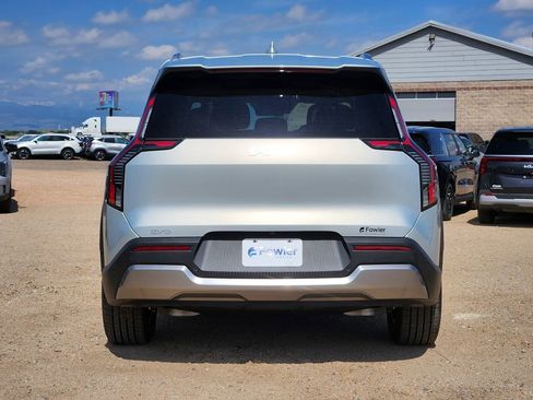 New 2026 Kia EV9 Wind AWD/4WD image 12