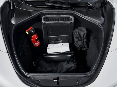 Used 2024 McLaren 750S image 28