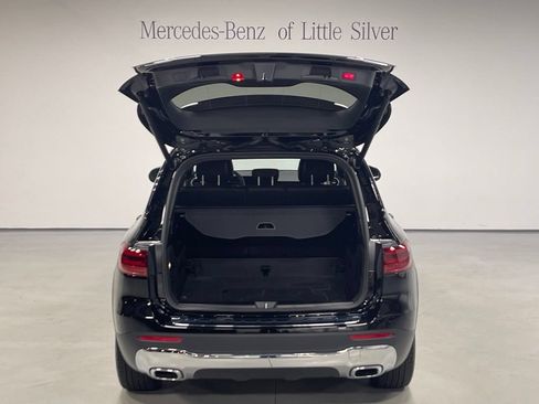 Used 2026 Mercedes-Benz GLB 250 4MATIC image 5