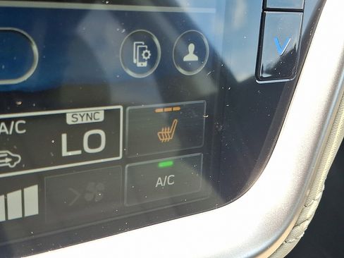 New 2025 Subaru Outback Limited image 17