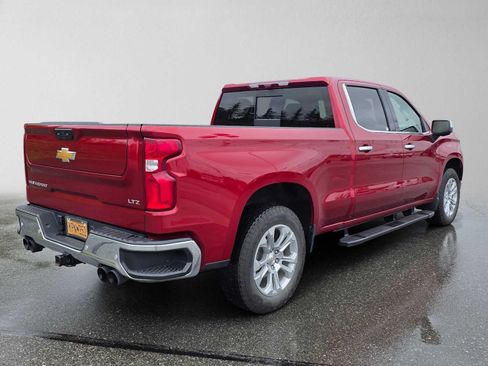 Used 2025 Chevrolet Silverado 1500 LTZ w/ Technology Package AWD/4WD image 3