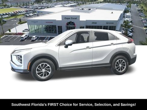 Used 2023 Mitsubishi Eclipse Cross ES image 2