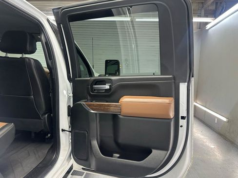 Used 2020 Chevrolet Silverado 2500 High Country w/ Z71 Off-Road Package AWD/4WD image 19