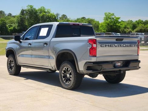 Used 2024 Chevrolet Silverado 1500 ZR2 w/ Technology Package image 5