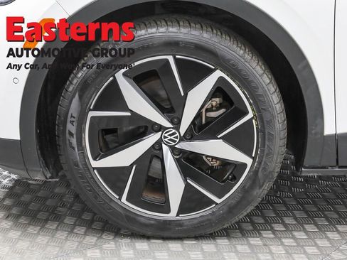 Used 2023 Volkswagen ID.4 Pro image 30