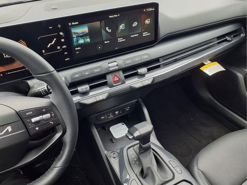 New 2026 Kia K4 EX image 8