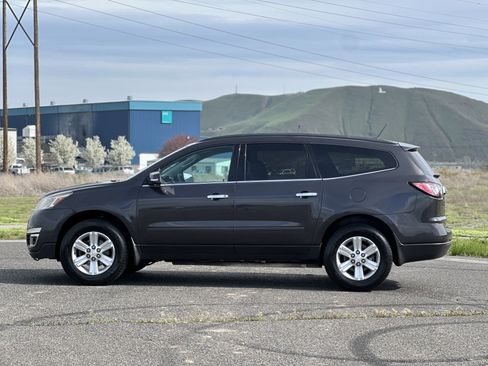 Used 2014 Chevrolet Traverse LT image 5
