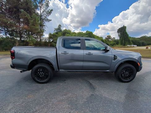 New 2025 Ford Ranger Lariat w/ FX4 Off-Road Package image 3