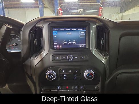 Used 2022 GMC Sierra 2500 Pro w/ Convenience Package image 17