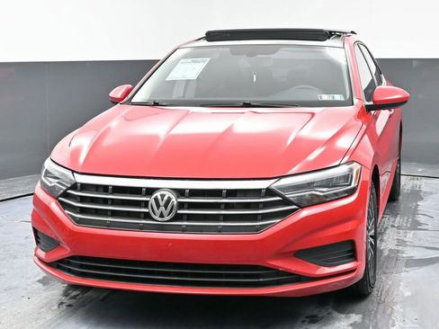 Used 2019 Volkswagen Jetta SE w/ Cold Weather Package image 5