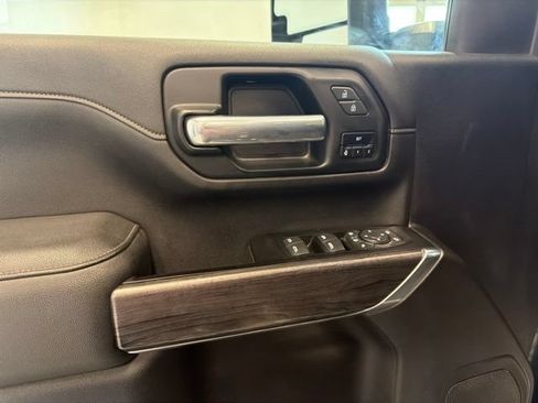 Used 2022 Chevrolet Silverado 3500 LTZ AWD/4WD image 29