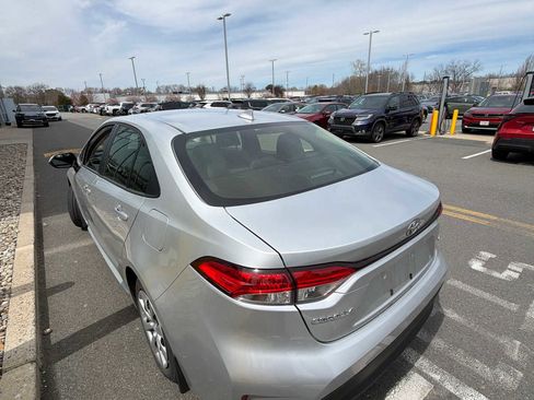 Used 2023 Toyota Corolla LE w/ Carpet Mat Package (TMS) FWD image 15
