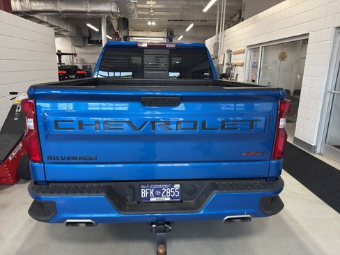 Used 2022 Chevrolet Silverado 1500 RST w/ Convenience Package II AWD/4WD image 5