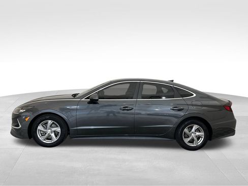 Used 2022 Hyundai Sonata SE FWD image 2