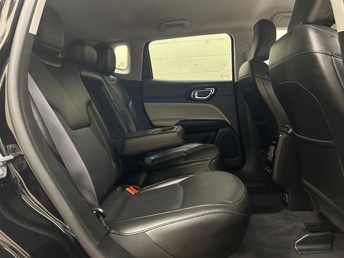 Used 2022 Jeep Compass Limited w/ Elite Group AWD/4WD image 9