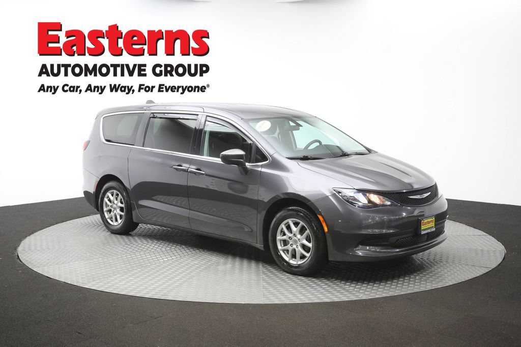 Used 2022 Chrysler Voyager LX FWD image 49