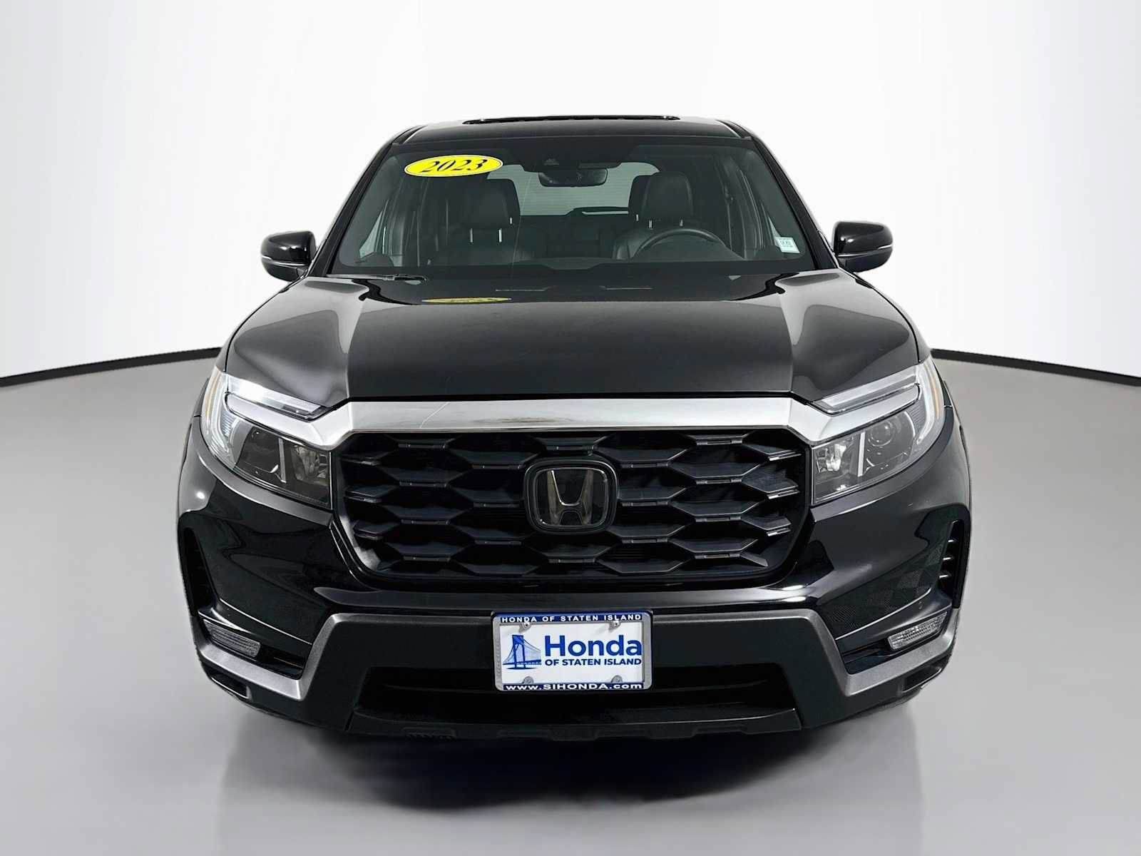 Used 2023 Honda Passport EX-L image 2