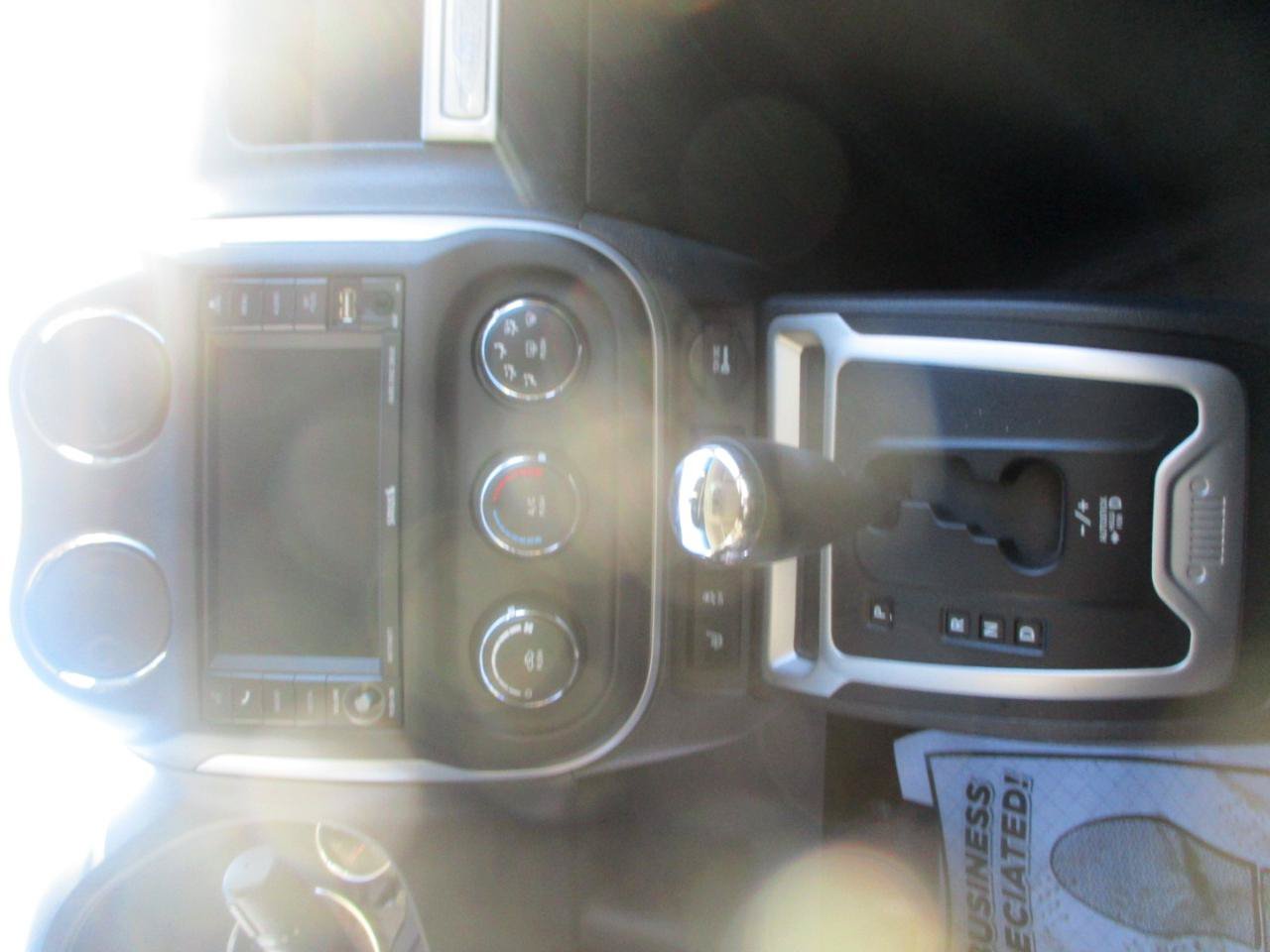 Used 2017 Jeep Compass High Altitude AWD/4WD image 13