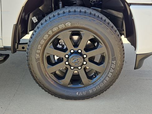 Used 2025 RAM 2500 Big Horn AWD/4WD image 5