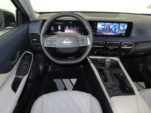 New 2026 Nissan Sentra SL w/ Floor Mat Package image 5