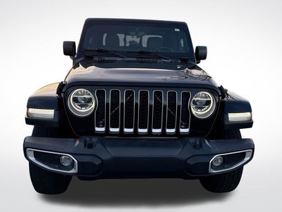Used 2021 Jeep Gladiator Overland w/ Popular Equipment Package