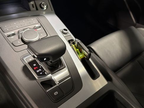 Used 2020 Audi Q5 2.0T Premium image 29