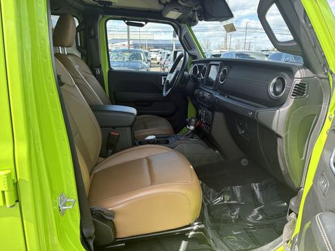 Used 2021 Jeep Wrangler Unlimited Rubicon 4xe w/ Steel Bumper Group image 16